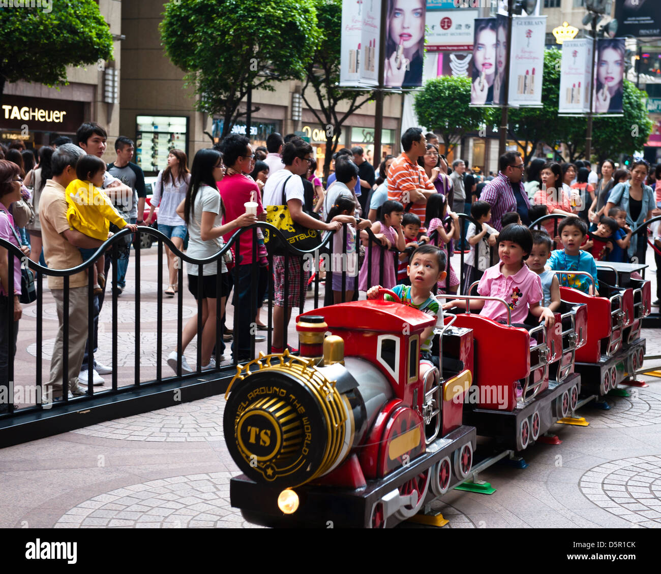 Children at play in a shopping mall, Hong Kong Stock Photo - Alamy