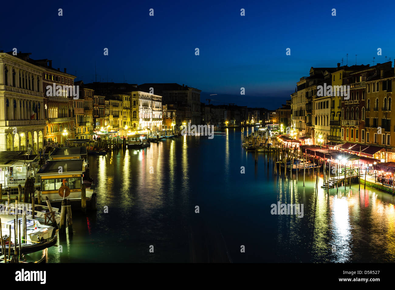 The grand canal at night hi-res stock photography and images - Alamy