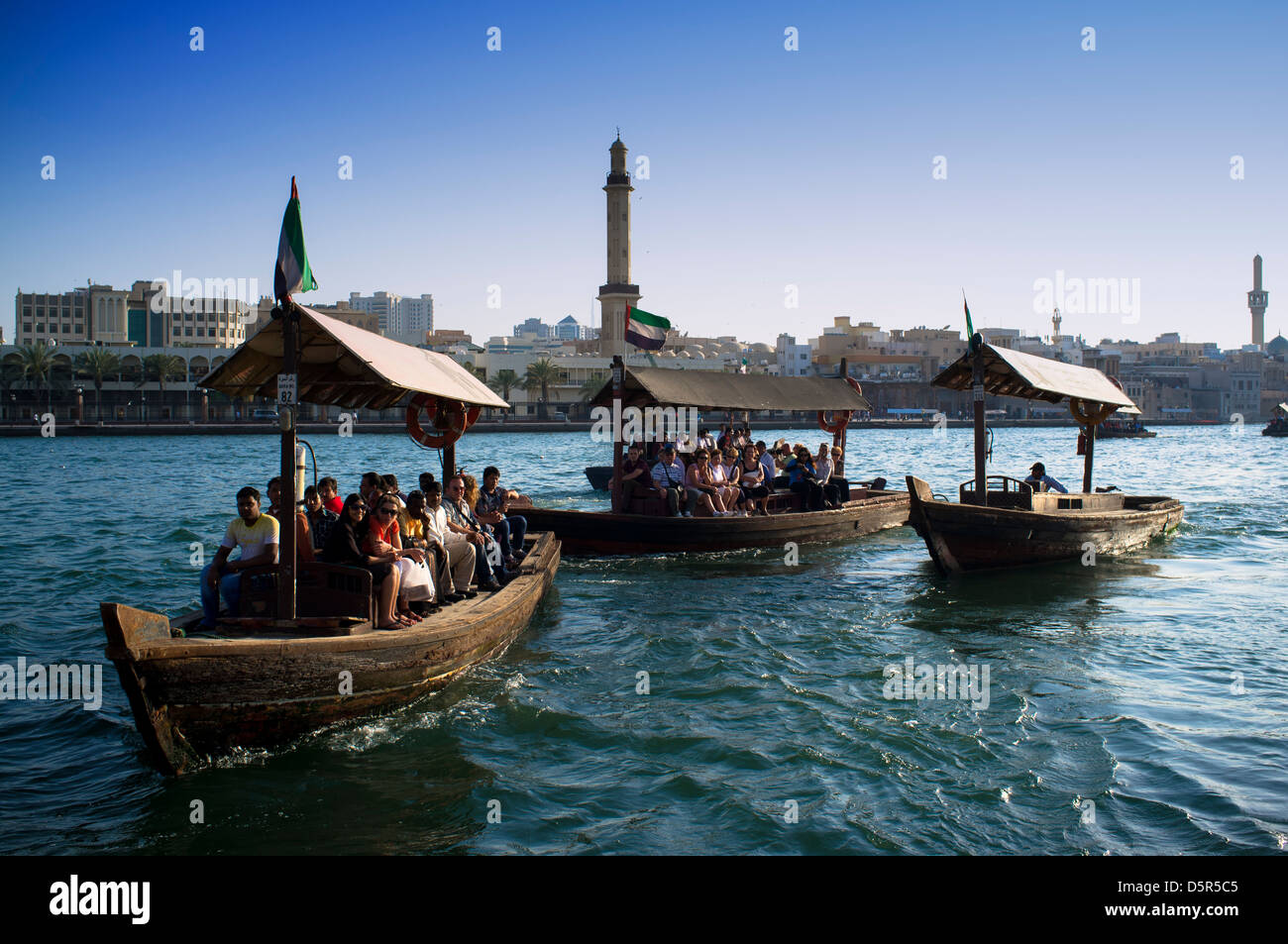 Abra Crossing Dubai Creek Hi-res Stock Photography And Images - Alamy