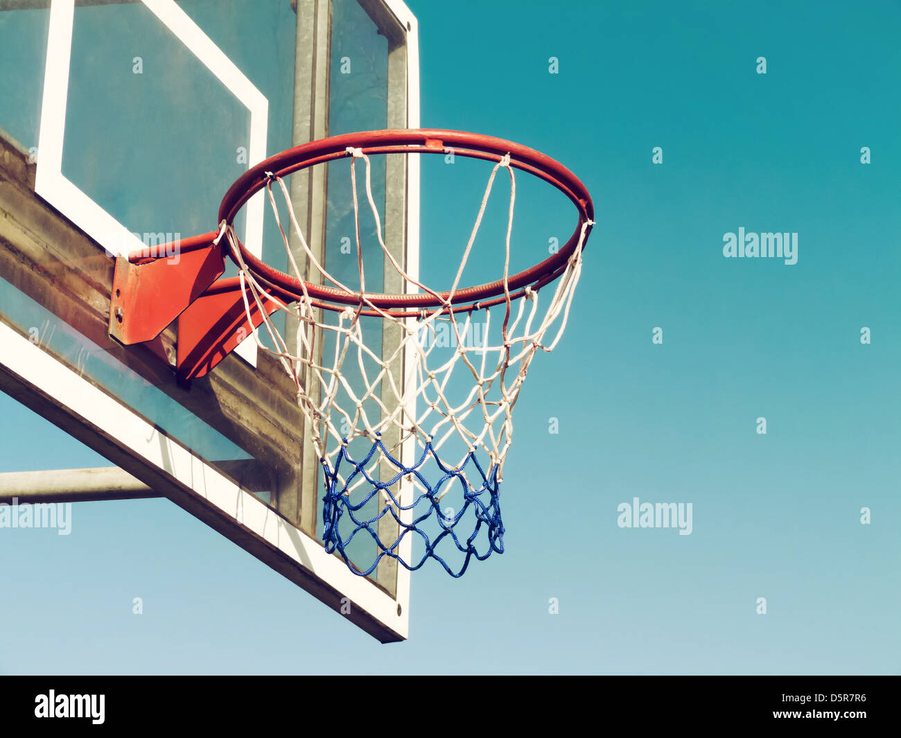 Basketball hoop vintage retro hires stock photography and images Alamy