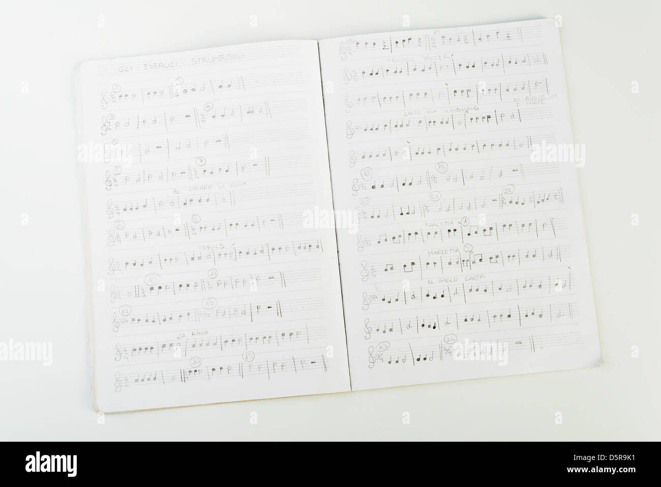 Music note paper hi-res stock photography and images - Alamy