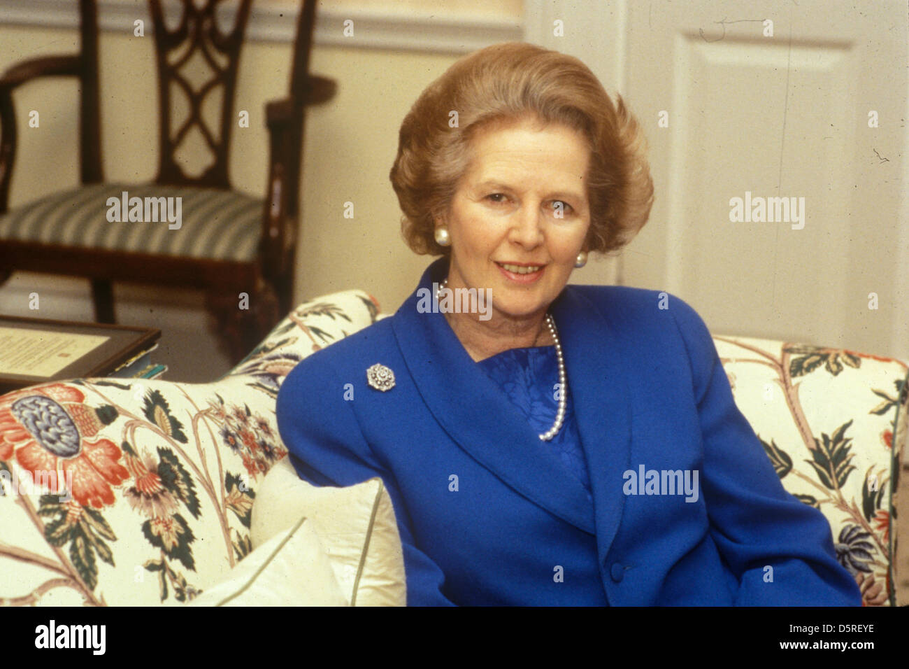 Margaret Thatcher died today 8th April 2013. Seen here in 1983 in her top floor, Downing Street London flat. Credit: Homer Sykes / Alamy Live News Stock Photo