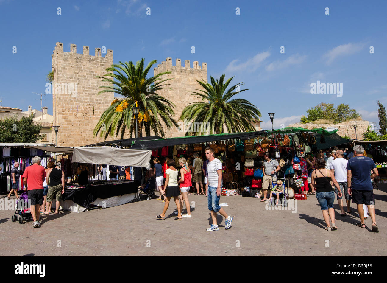 Market day in the old town of Alcudia, Mallorca Stock Photo ...