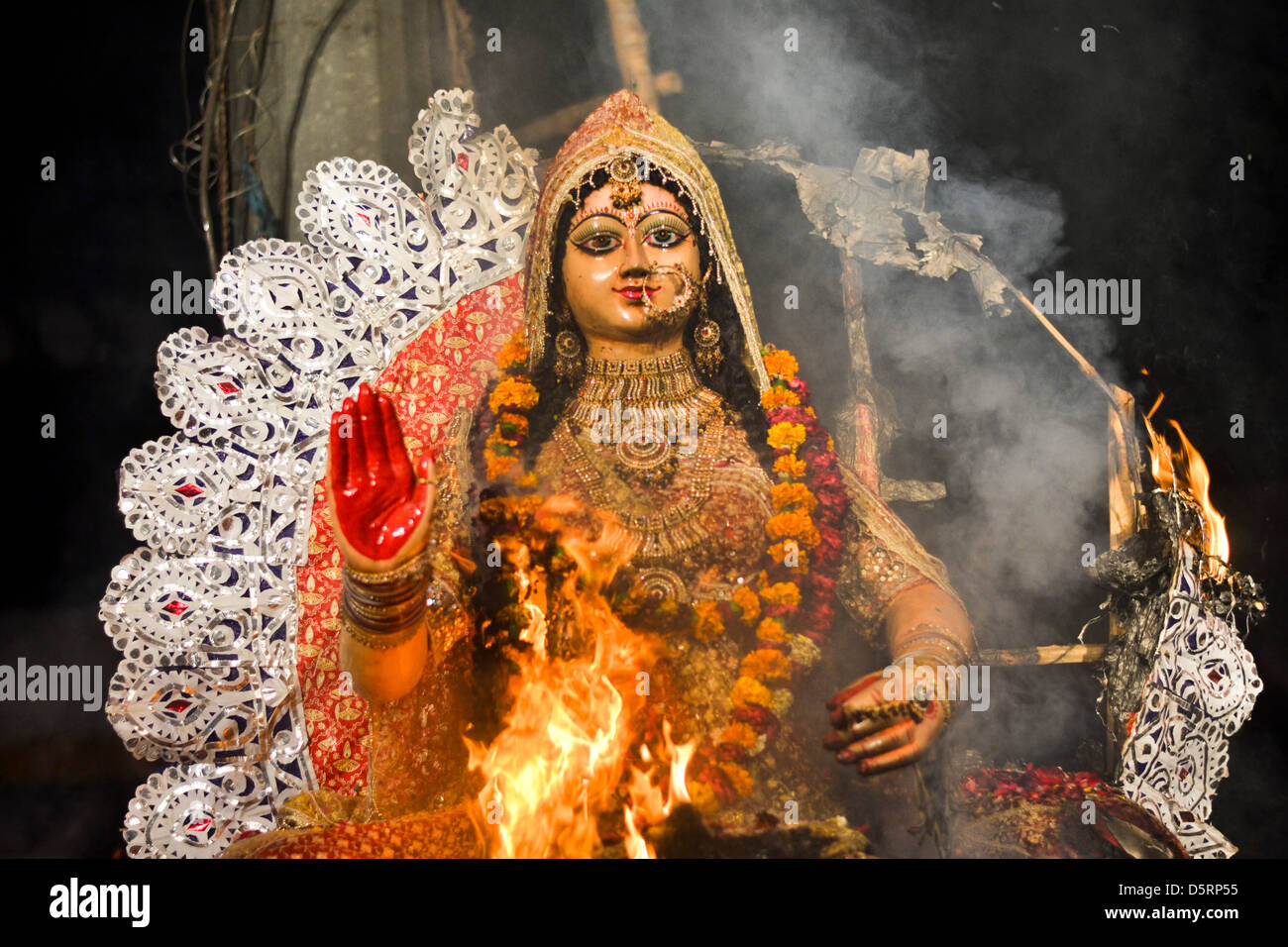 holi burning