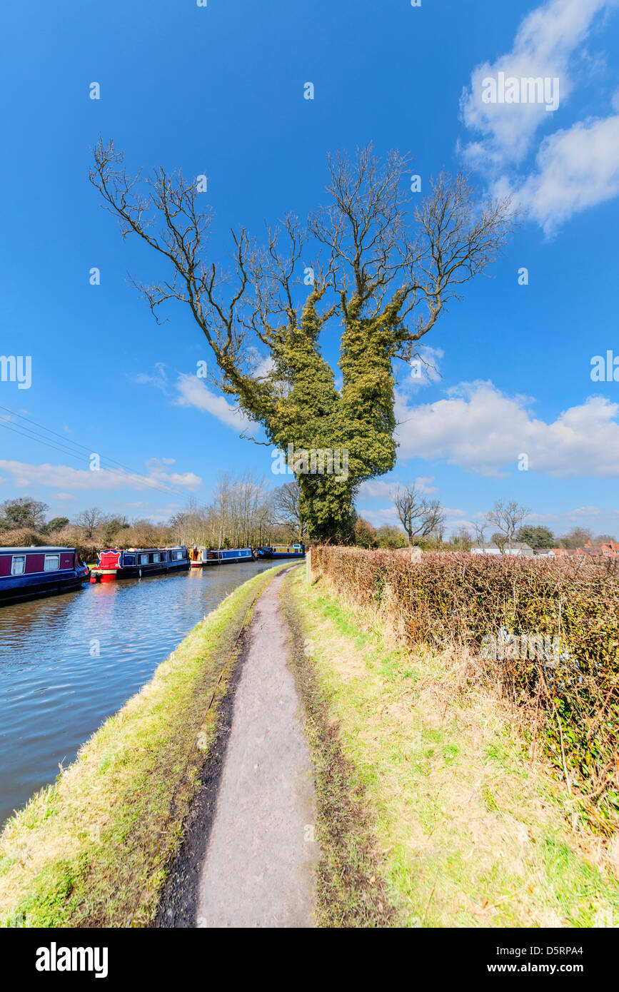 canal england uk inland waterway waterways waterway water river