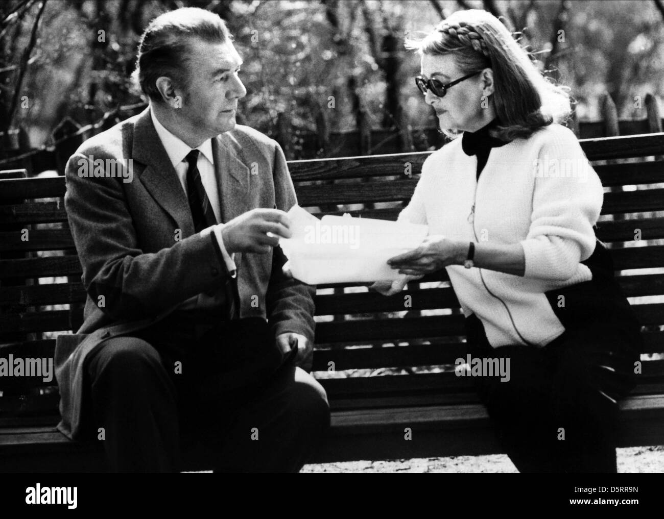 Watch Michael Redgrave (1908?985) video Watch Michael Redgrave (1908?985) video