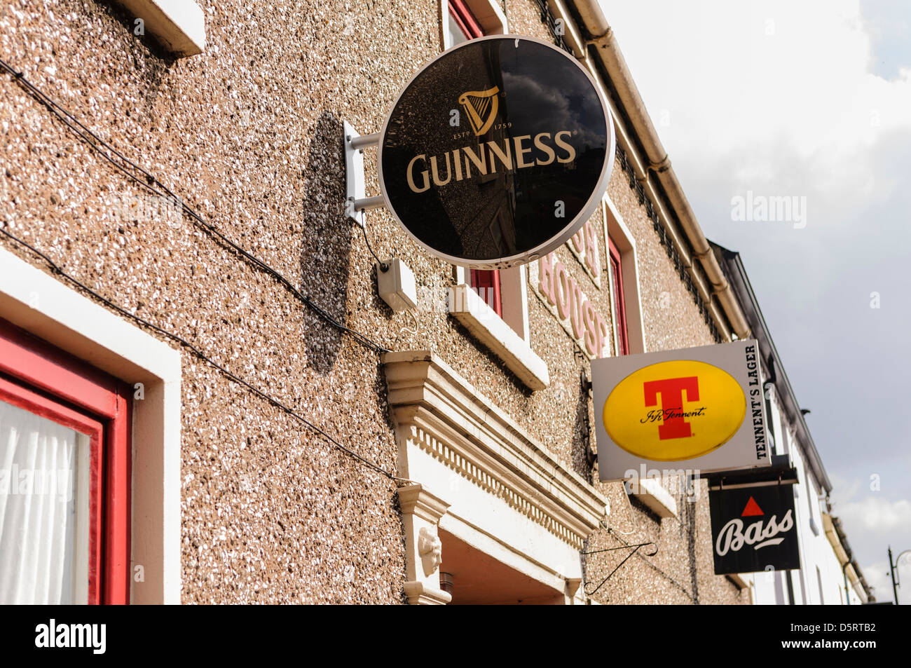 Vintage Pub Hotel Tennent/'s Lager Beer Bar Beer LARGE Metal TIN  Sign