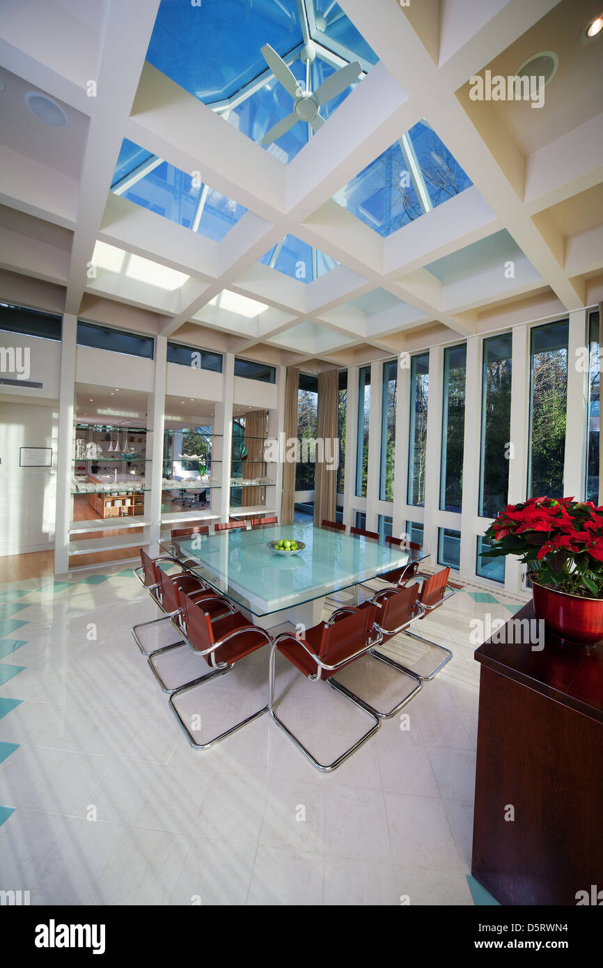 Interior architectural hi-res stock photography and images - Alamy