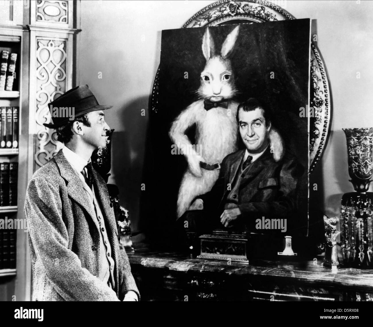 Harvey film rabbit Black and White Stock Photos & Images Alamy