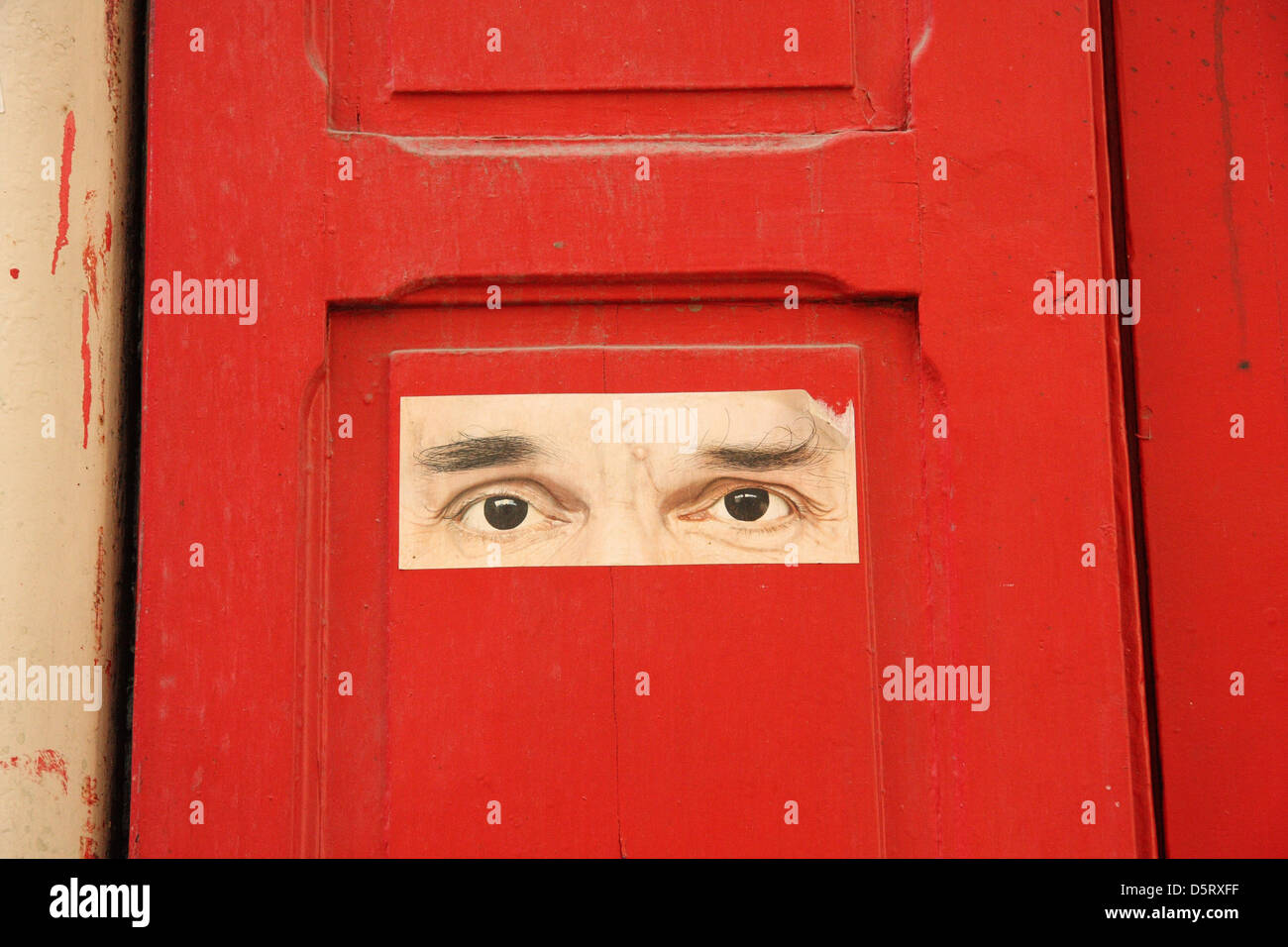 Street Art in Paris Stock Photo Alamy
