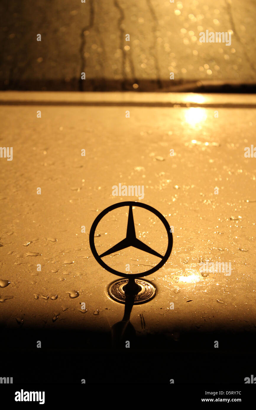 Mercedes Benz Material Imgur iPhone Wallpapers Free Download