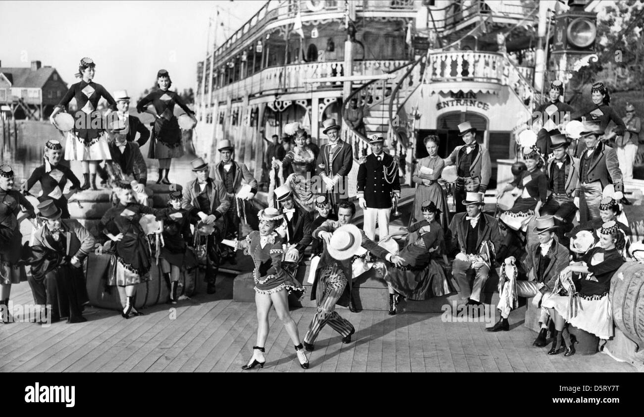 AVA GARDNER, ROBERT STERLING, SHOW BOAT, 1951 Stock Photo - Alamy