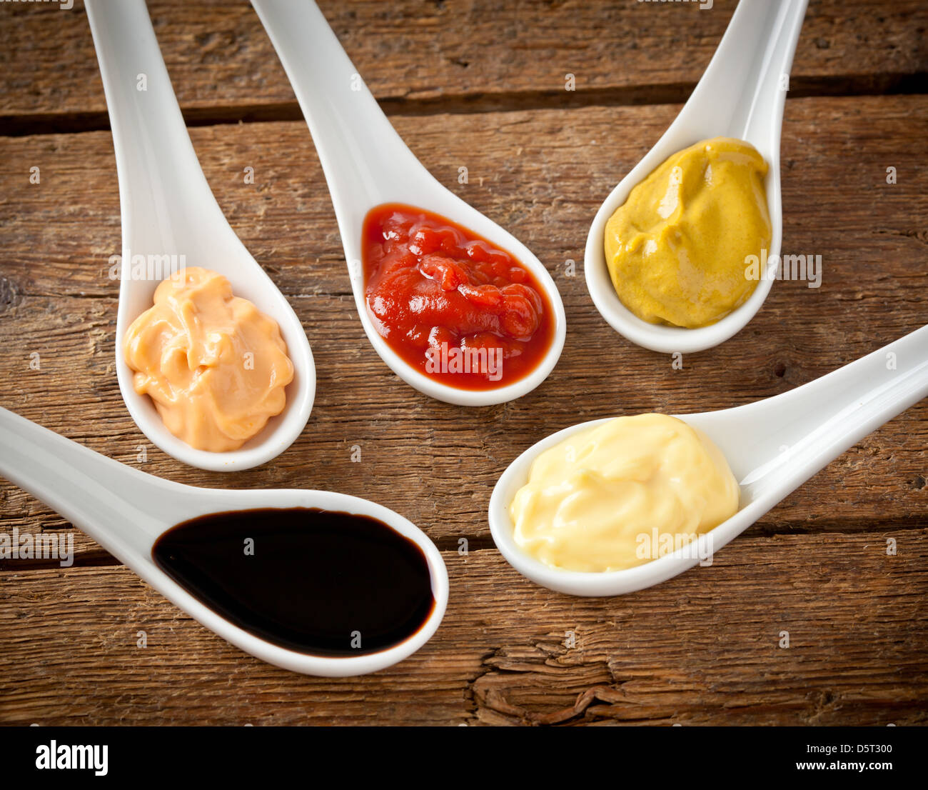 Sauces hi-res stock photography and images - Alamy