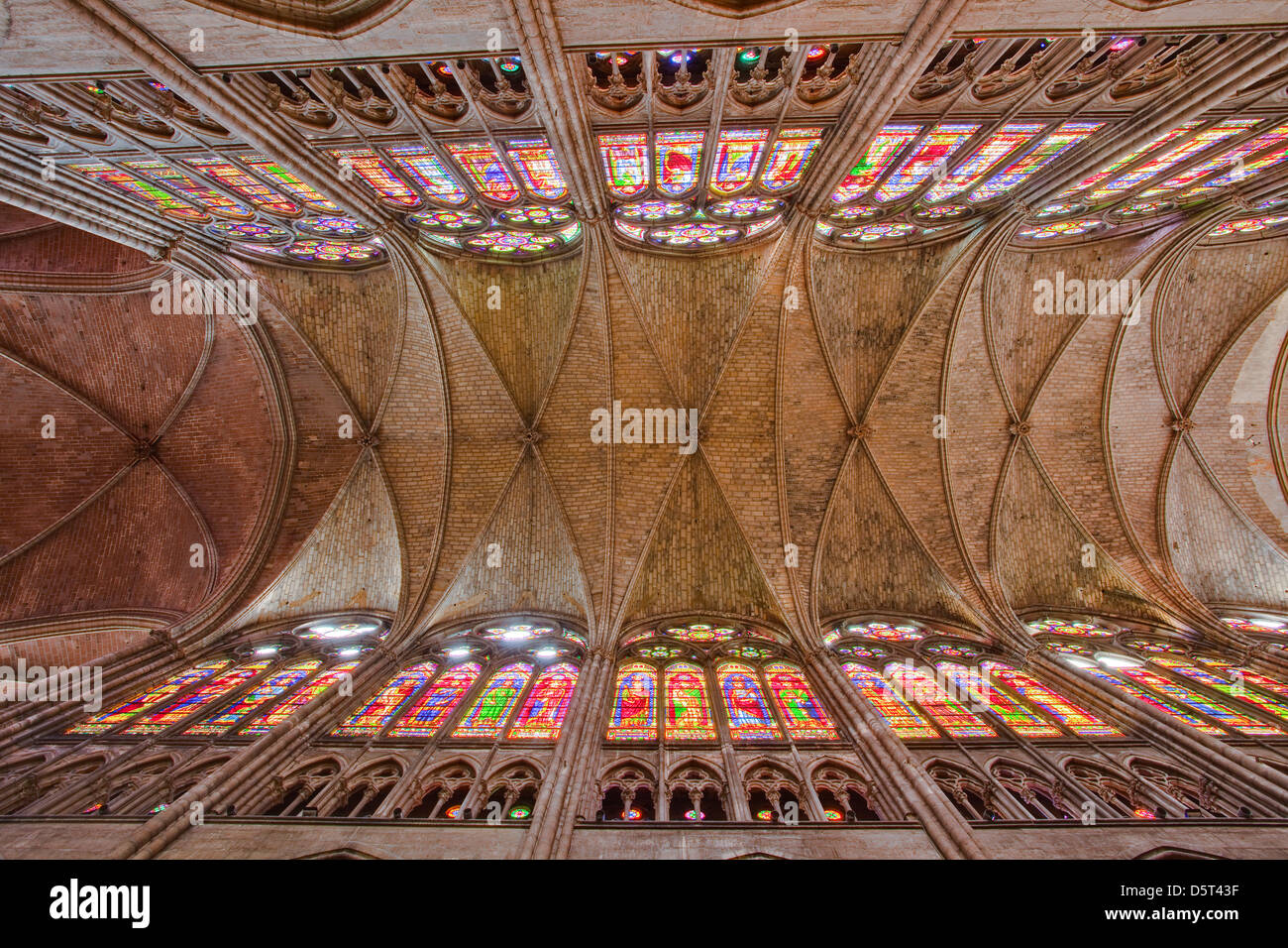 Saint denis cathedral hires stock photography and images Alamy