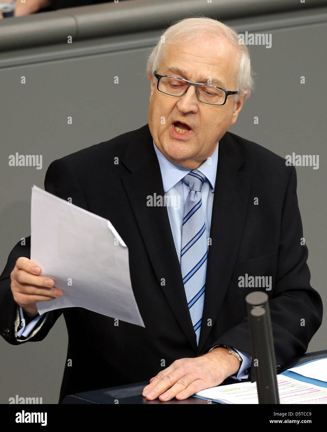 Chairman of the FDP parliamentary group Rainer Bruederle delivers a speech during the weekly cabinet meeting at the German Bundestag in Berlin, Germany, 21 November 2012. The German parliament consults on the federal budget 2013. Photo: WOLFGANG KUMM Stock Photo