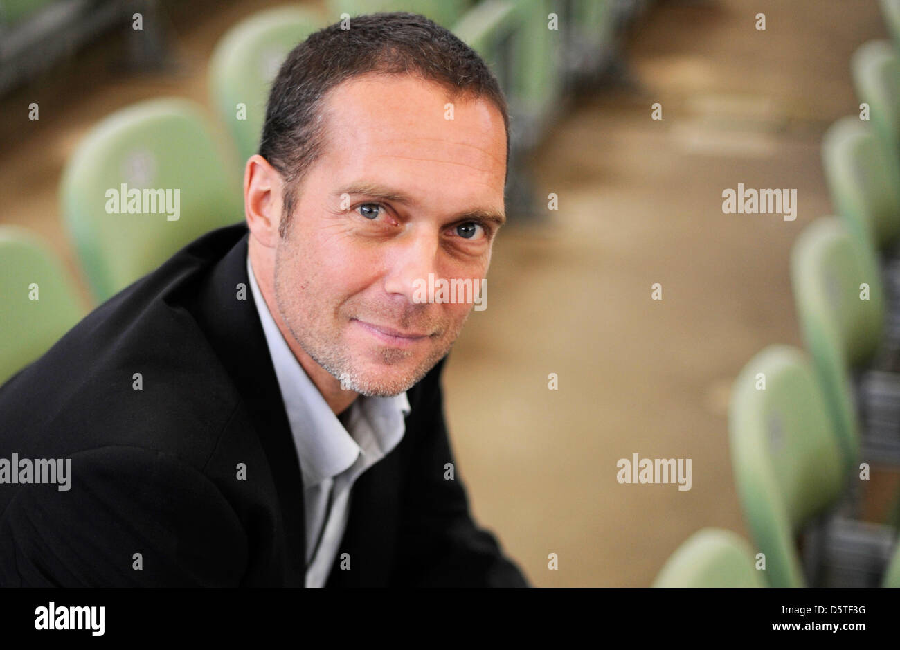 The new team captain of the Davis Cup and German federal coach, Carsten Arriens, is pictured at the tennis stadium am Rothenbaum in Hamburg, Germany, 23 November 2012. Arriens will start his his new job as team captain at the first round match of the world group between 1-3 February 2013 in Argentina. Photo: ANGELIKA WARMUTH Stock Photo