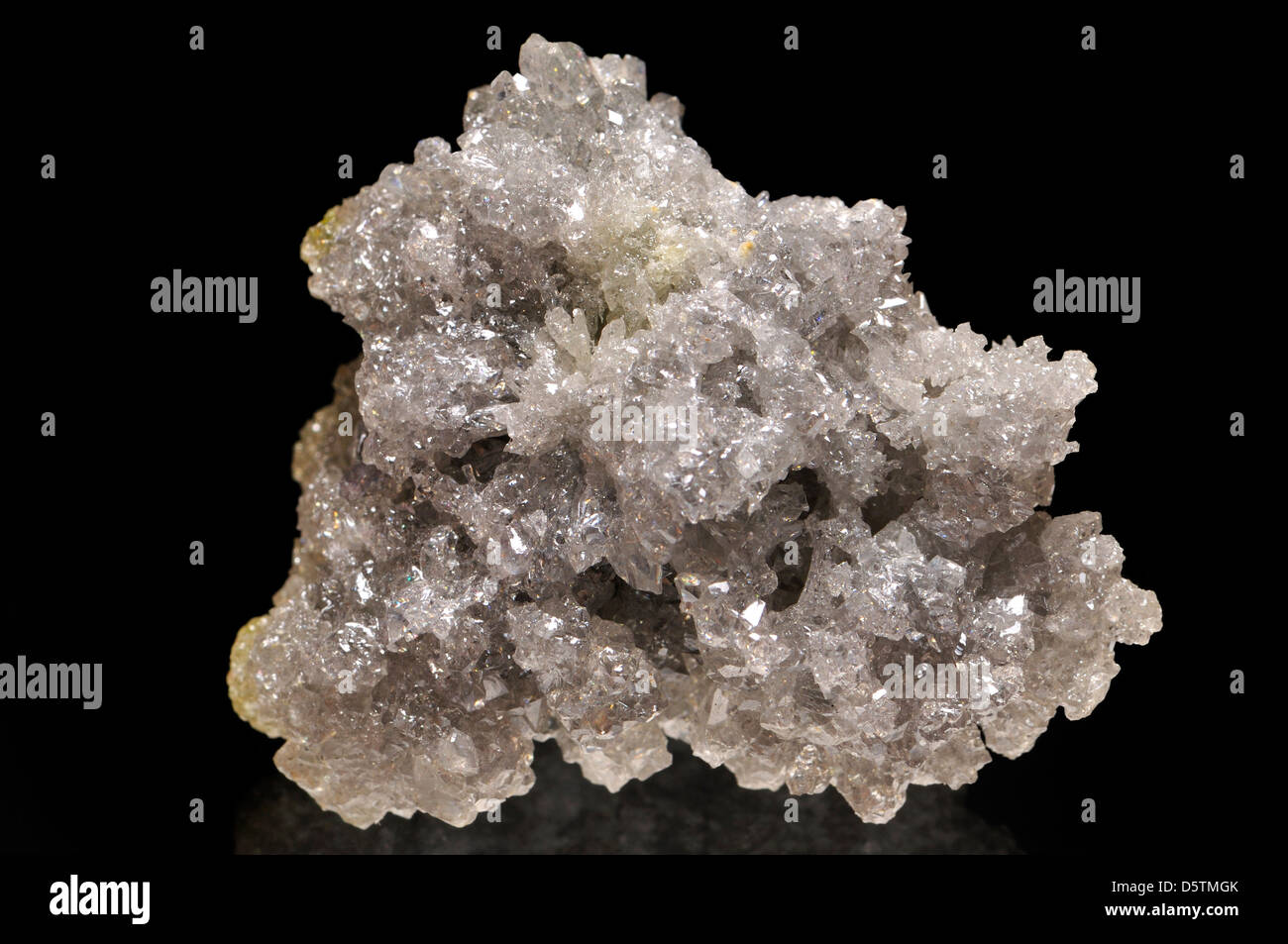 White Zincite Crystals [ ZnO2 - zinc oxide ] from Olkusz mine, Silesia,  Poland Stock Photo - Alamy