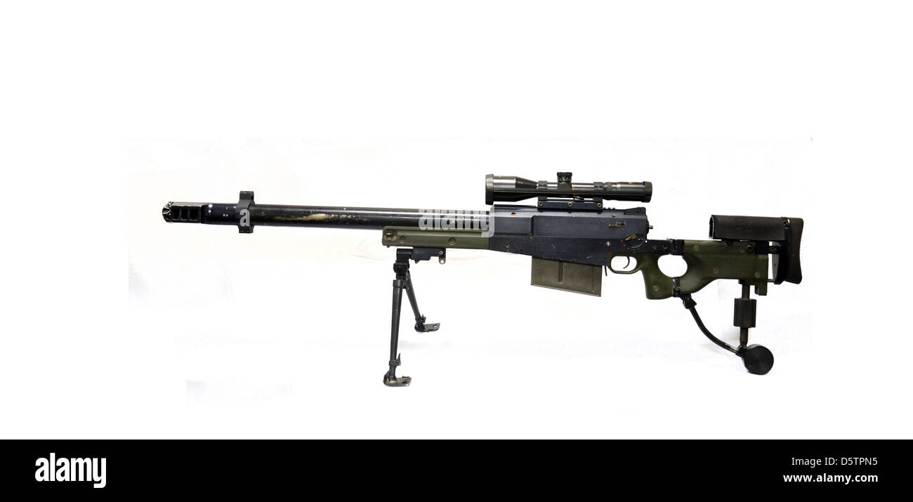 Barrett L82A1 Anti-Materiel Rifle. The L82A1 Barrett is a semi-automatic  anti-material rifle in service with the Royal Marines Stock Photo - Alamy