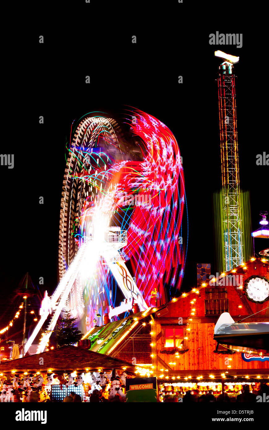 Colorful light trails amusement hi-res stock photography and images - Alamy