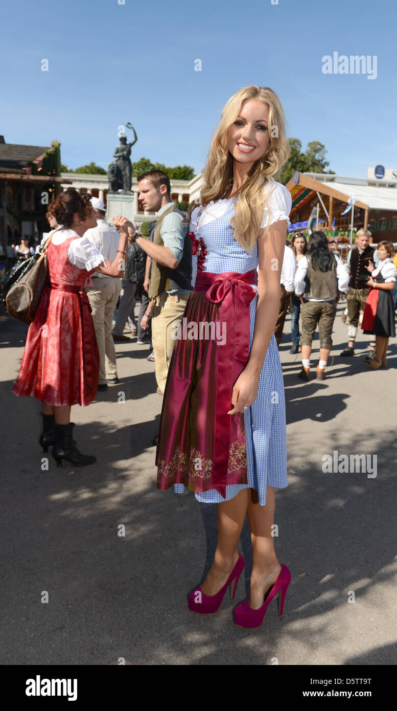 Model Rosanna Davison poses at Oktoberfest in Munich, Germany, 25 September 2012. Photo: FELIX HOERHAGER Stock Photo