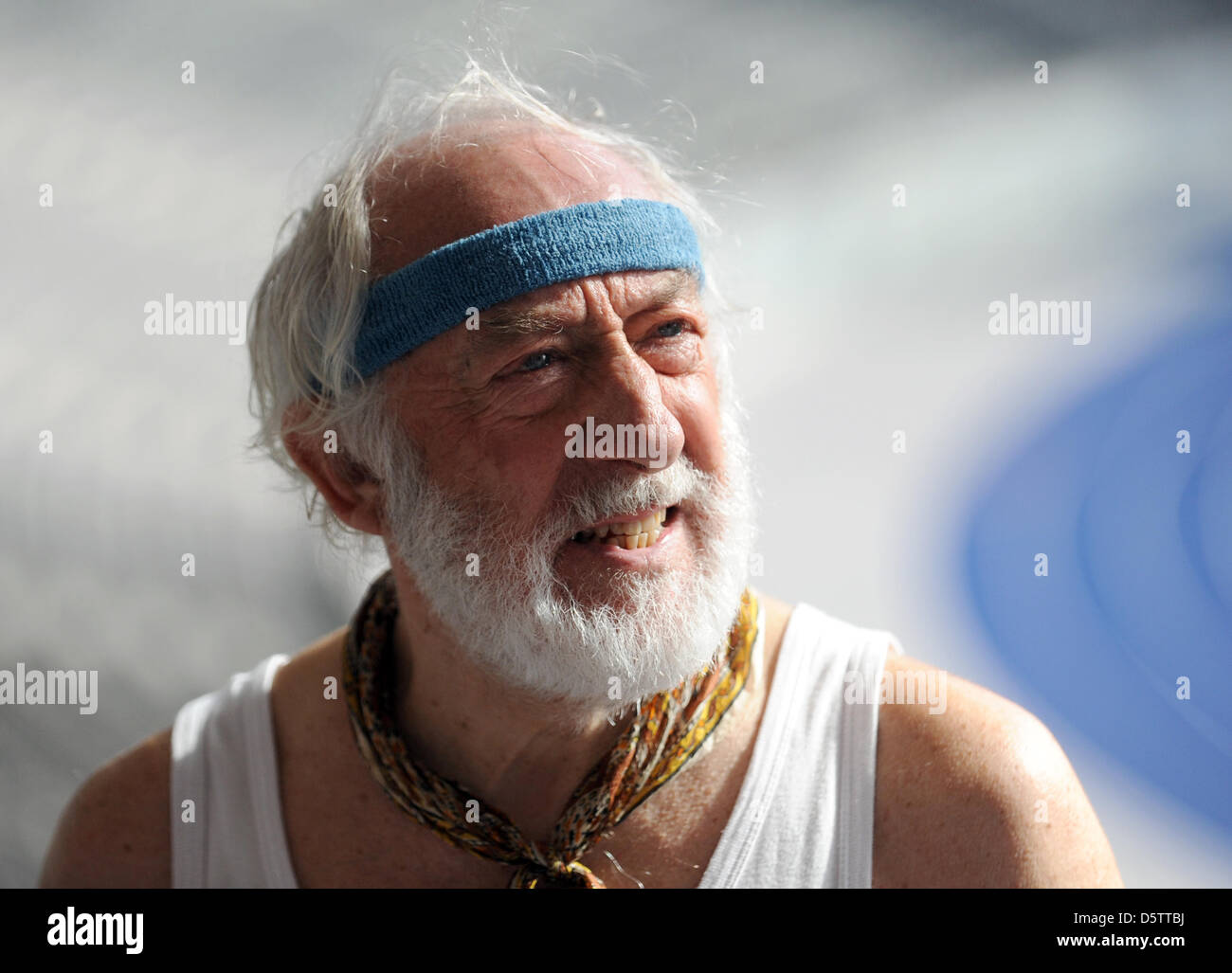 Actor Dieter Hallervorden (as Paul Averhoff) runs during the filming of