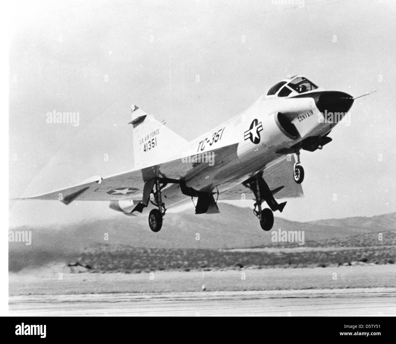 F 102a tf 102a Black and White Stock Photos & Images - Alamy