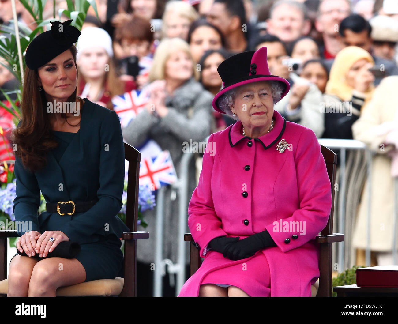 Queen Elizabeth II and Catherine, Duchess of Cambridge, aka Kate Middleton at Leicester Cathedral during a visit to Leicester Stock Photo