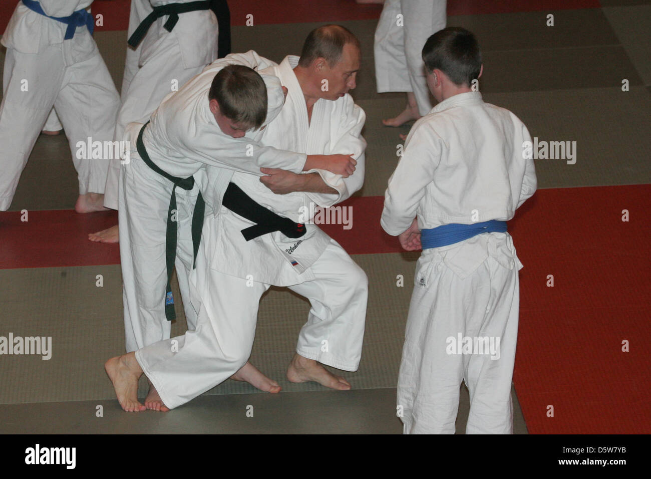 Vladimir putin 2005 hi-res stock photography and images - Alamy