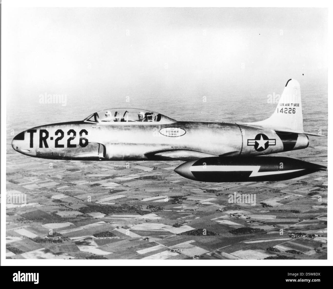 航空機・ヘリコプター Lockheed T-33A Shooting Star 1/32 Czech Model 1/32 Lockheed T-33A Shooting Star | Large Scale
