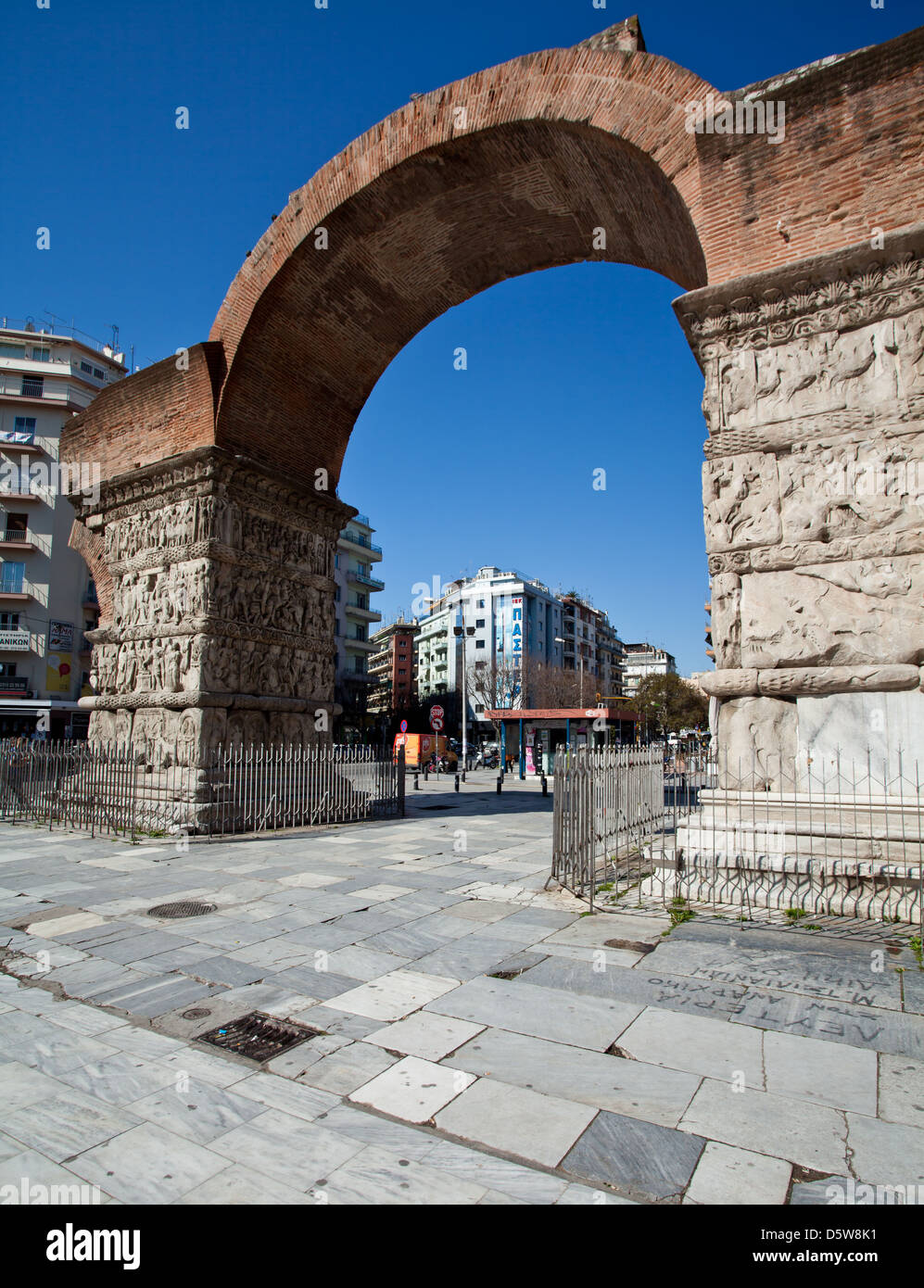 The Arch of Galerius and the Rotunda in the city of Thessaloniki in the Region of Central Macedonia, Greece. Stock Photo