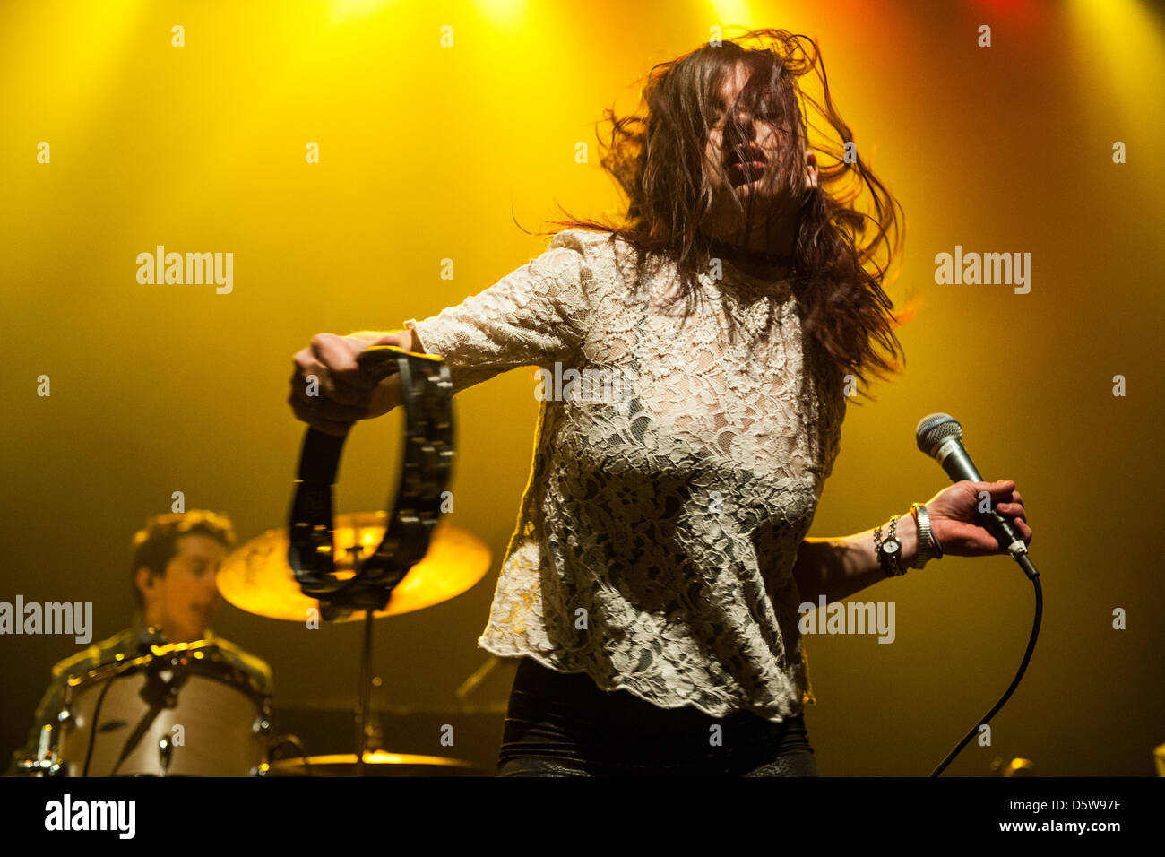 Kitten Singer Zach bryan hi-res stock photography and images - Alamy