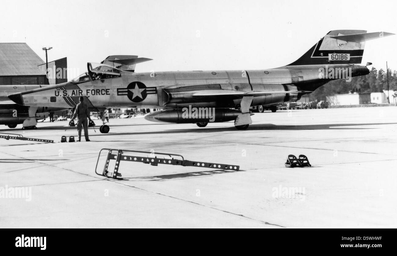 Voodoo jet plane hi-res stock photography and images - Alamy