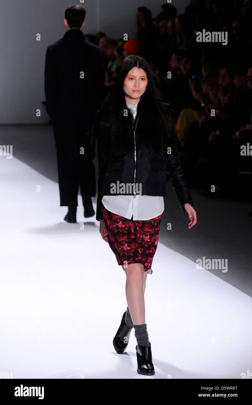 2019 year look- Chai richard fall runway 2019 year lifestyle- Chai richard fall runway