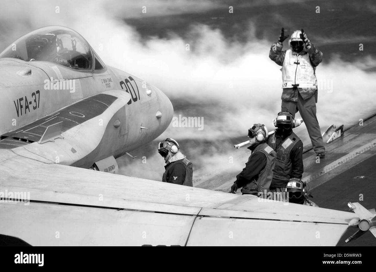 Us Navy Fighter Aircraft Black and White Stock Photos & Images - Alamy