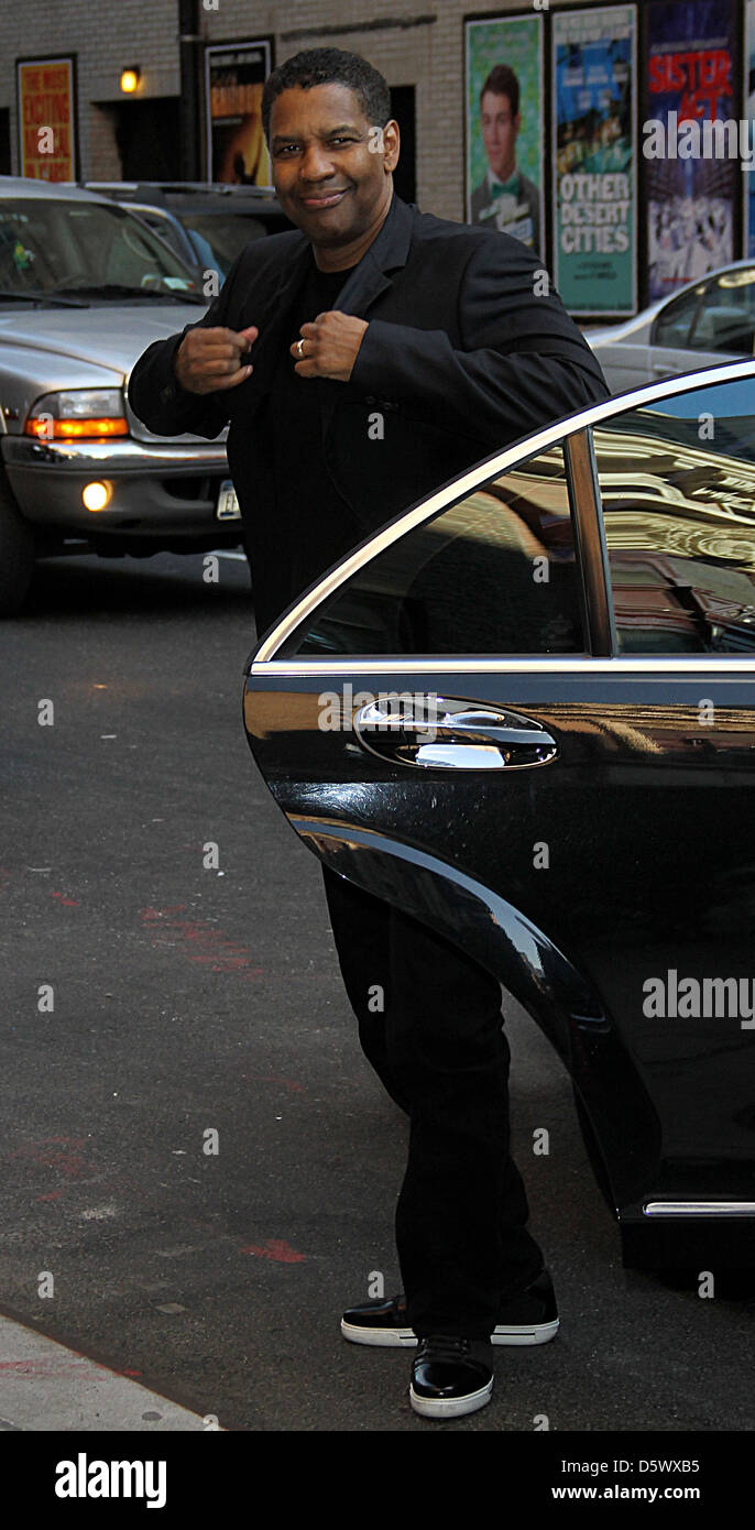 Denzel Washington Celebrities arrive at the Ed Sullivan Theater for ...