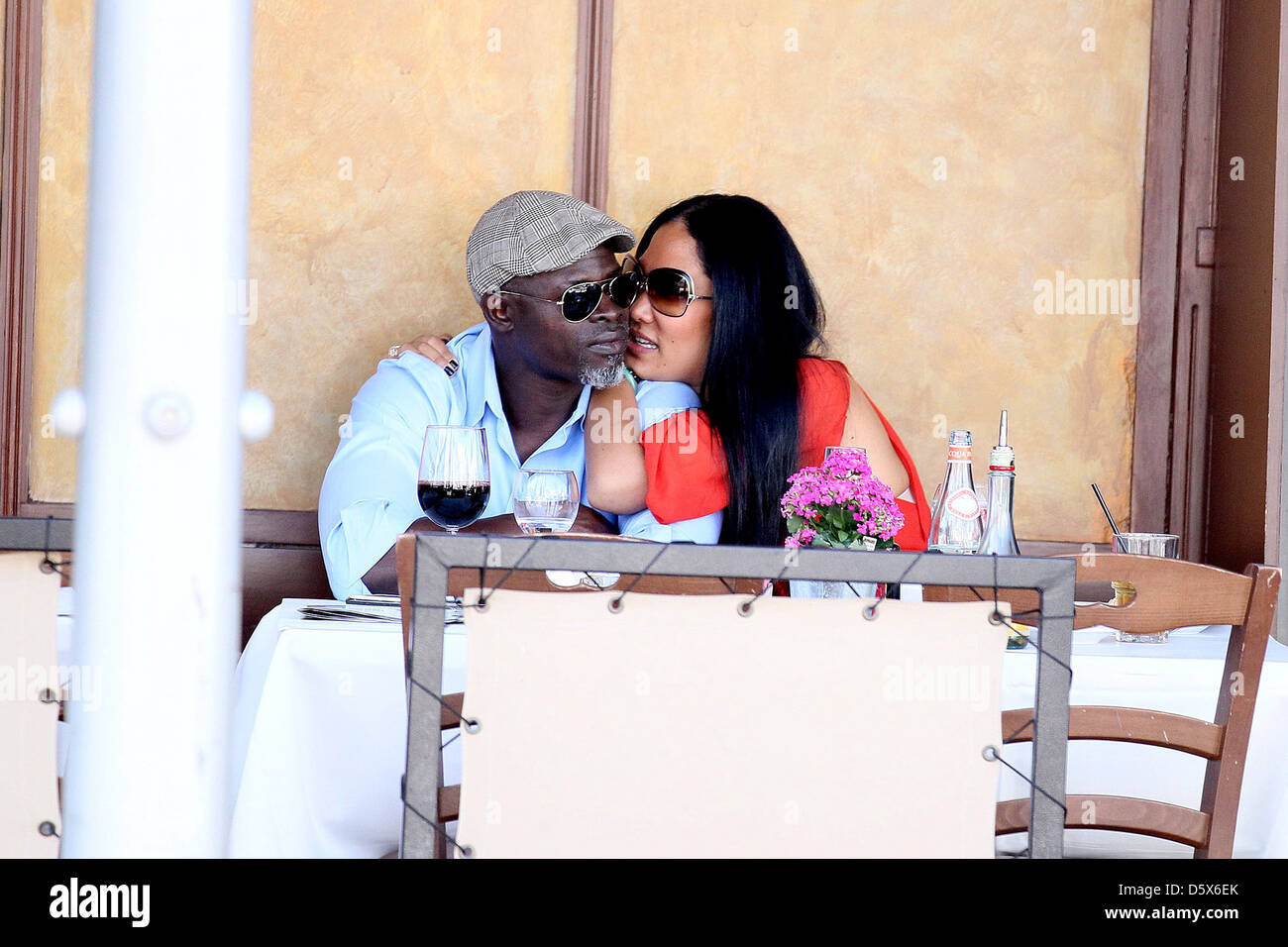 djimon hounsou birthday djimon hounsou and kimora lee simmons stock photos djimon hounsou birthday djimon hounsou and kimora lee simmons stock photos