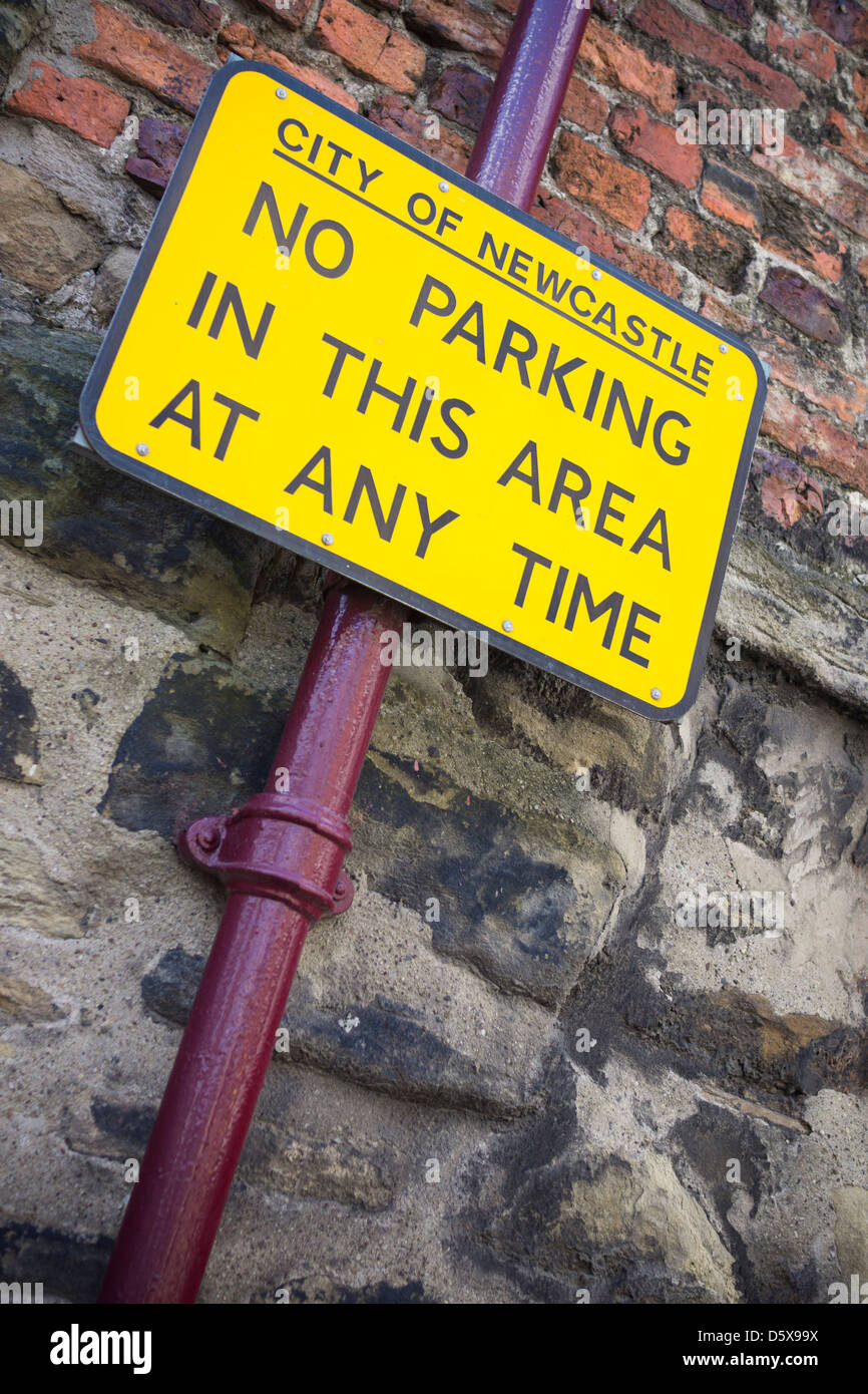 No Parking Sign Stock Photo - Alamy