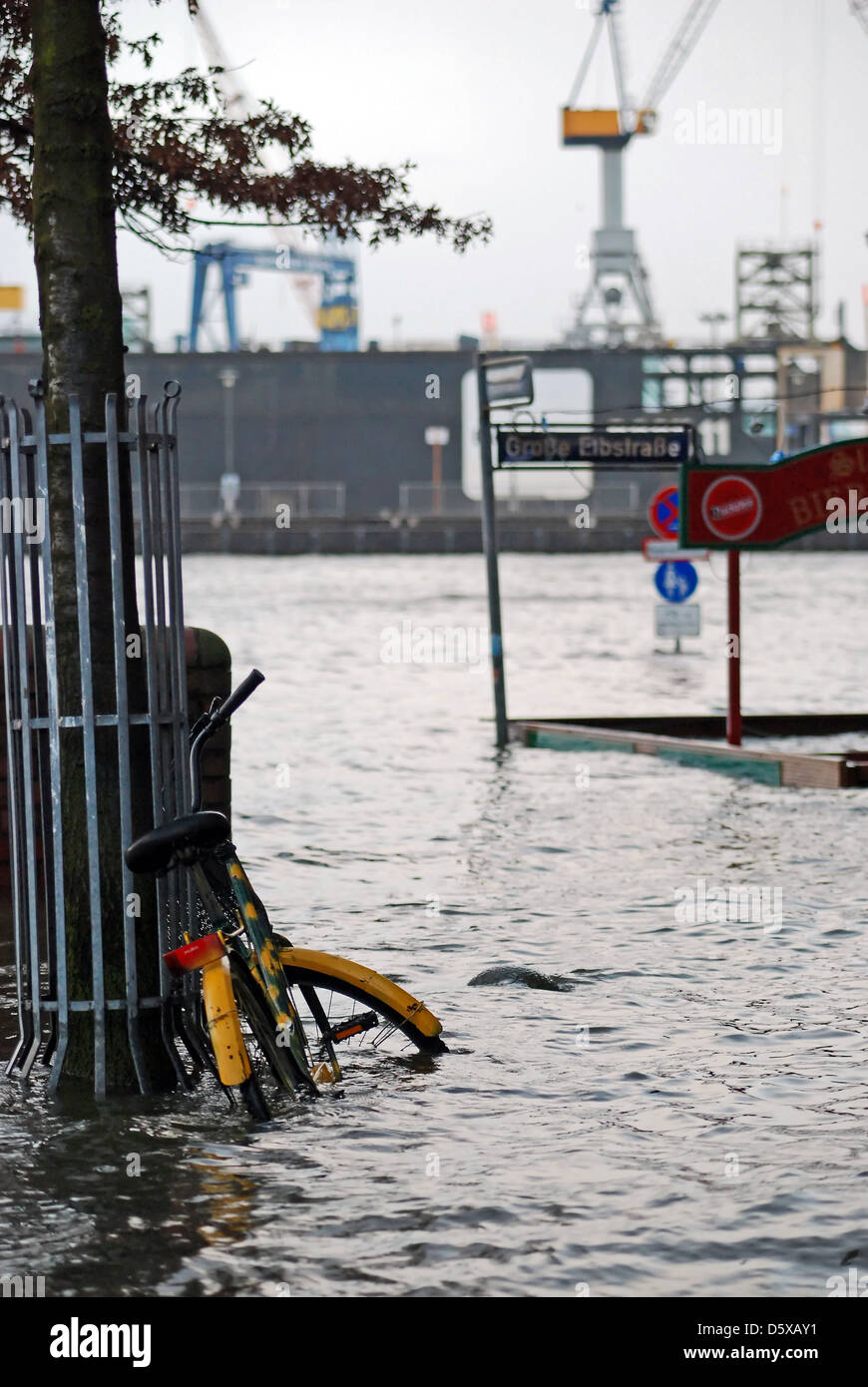 Hochwasser Fischmarkt Hamburg Stock Photos Hochwasser Fischmarkt