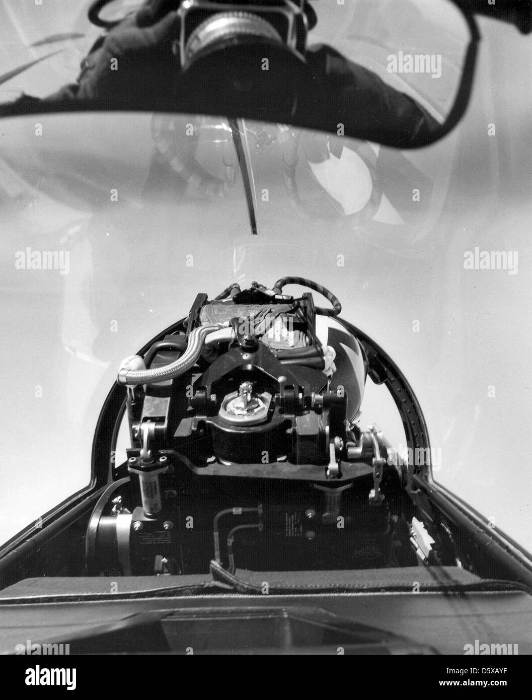 Grumman f 14 tomcat cockpit - Qasdeal