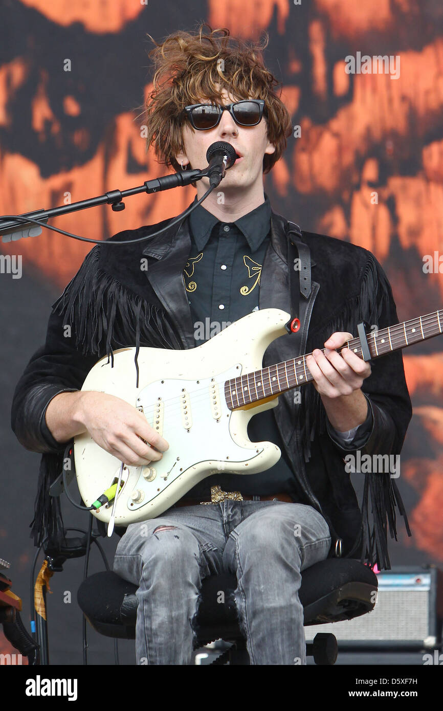 Blaine Harrison Of Mystery Jets Reading Festival Day One Performances Reading England Stock Photo Alamy