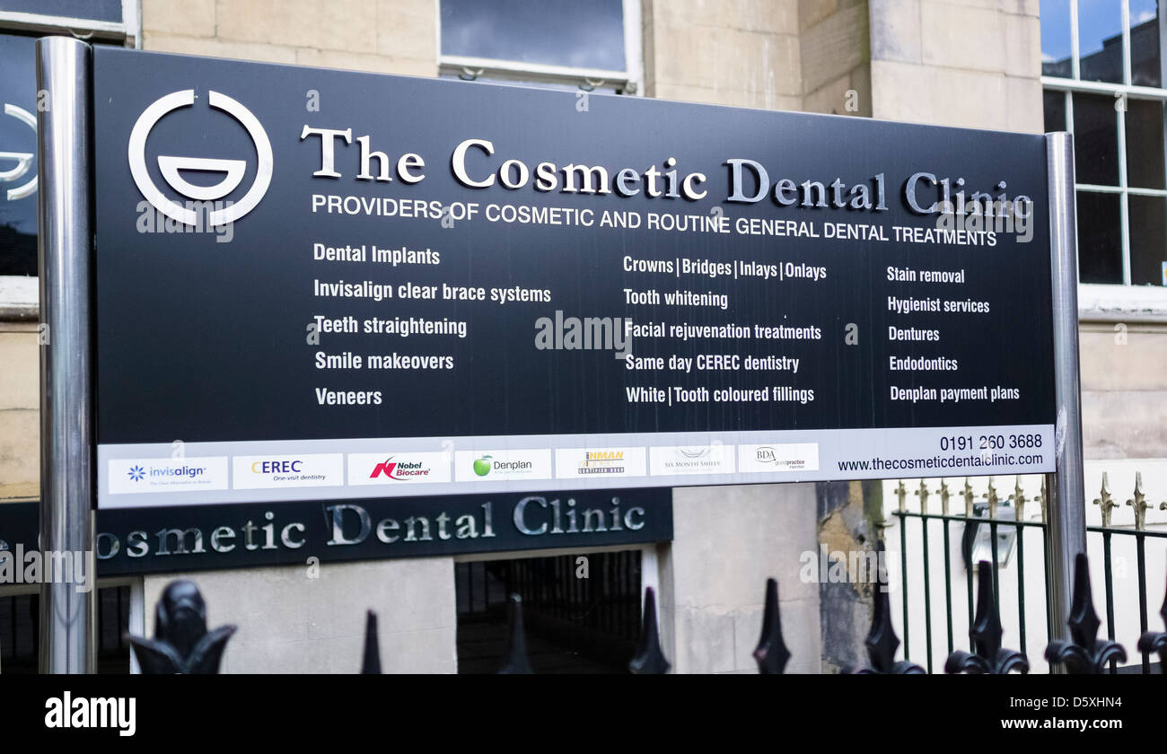 Dental clinic sign hires stock photography and images Alamy