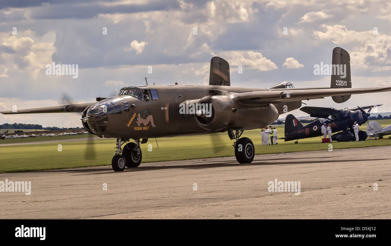 Horizontal b25 hi-res stock photography and images - Alamy