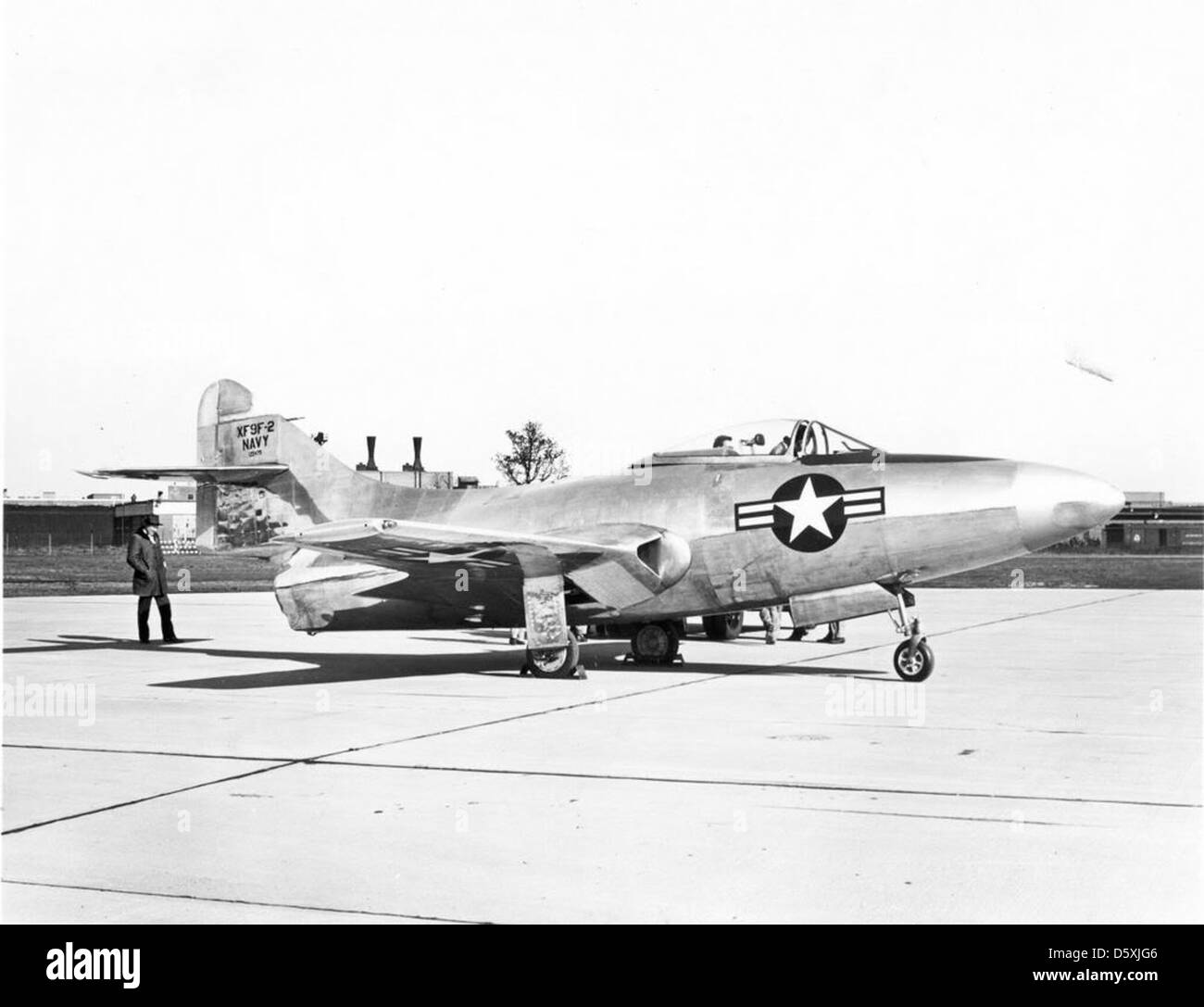 Aircraft Photo of 122475, Grumman XF9F-2 Panther