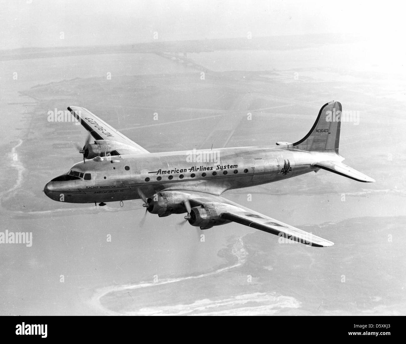 American airlines jet aircraft Black and White Stock Photos & Images Alamy