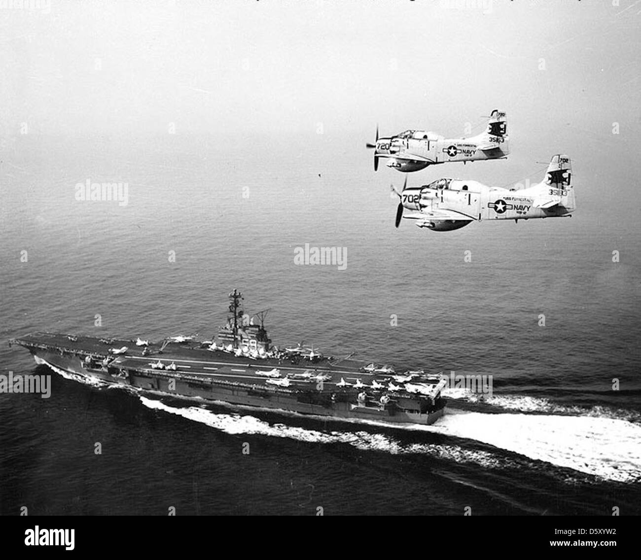Aircraft early warning Black and White Stock Photos & Images Alamy