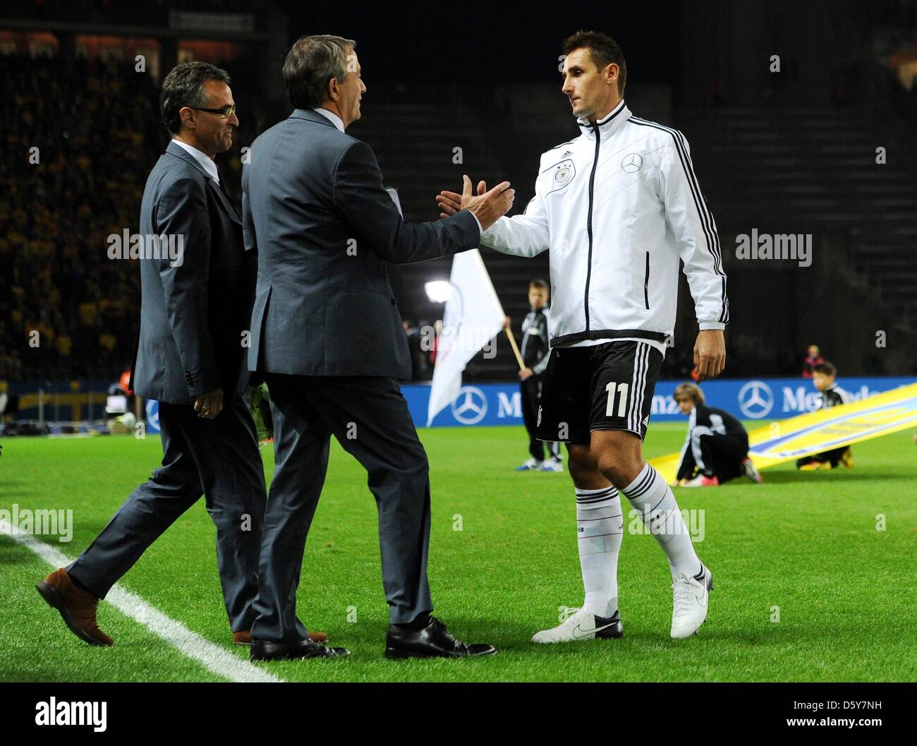 Germany s Miroslav Klose R Receives Fair Play Award From Wolfgang germany-s-miroslav-klose-r-receives-fair-play-award-from-wolfgang