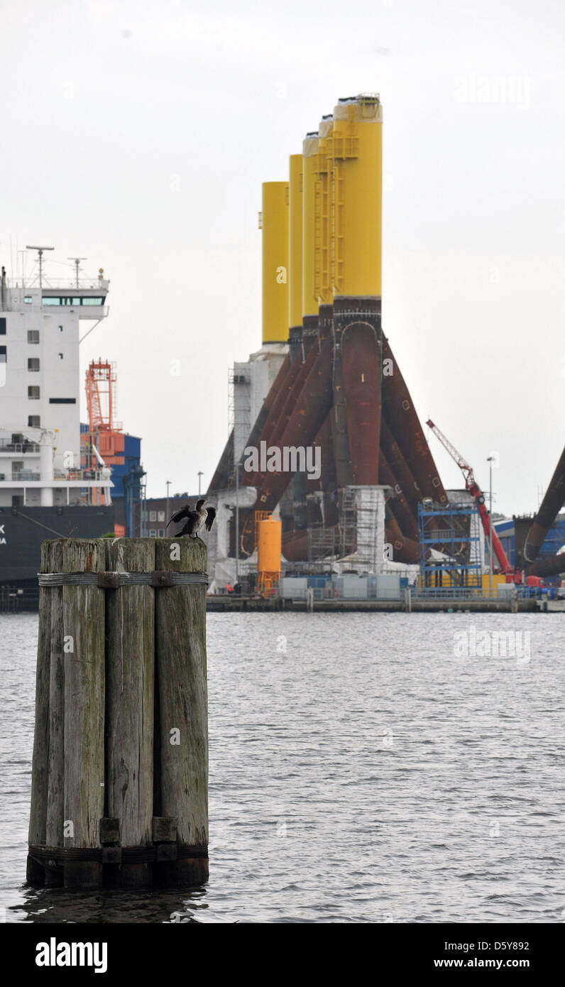 So-called tripods are pictured at the Siag Nordseewerke shipyard in Emden, Germany, 17 October 2012. These tripods are used as foundations for offshore wind turbines. The struggling offshore supplier with around 700 emplyees has filed for insolvency. The district court Aurich confirmed that such a request had been filed on 17 October 2012. Photo: CARMEN JASPERSEN Stock Photo