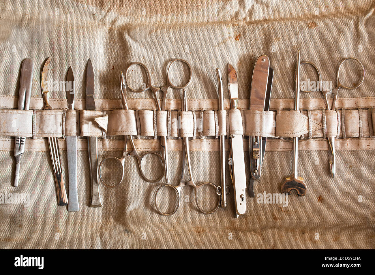 Vintage surgical instruments hi-res stock photography and images - Alamy