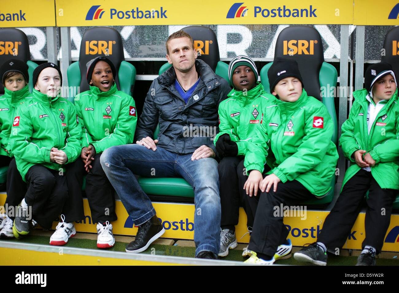 Moenchengladbach's Filip Daems talks to young soccer professionals-to ...