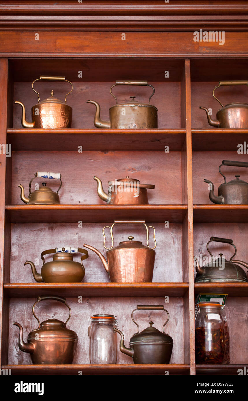 Antique copper pots hires stock photography and images Alamy